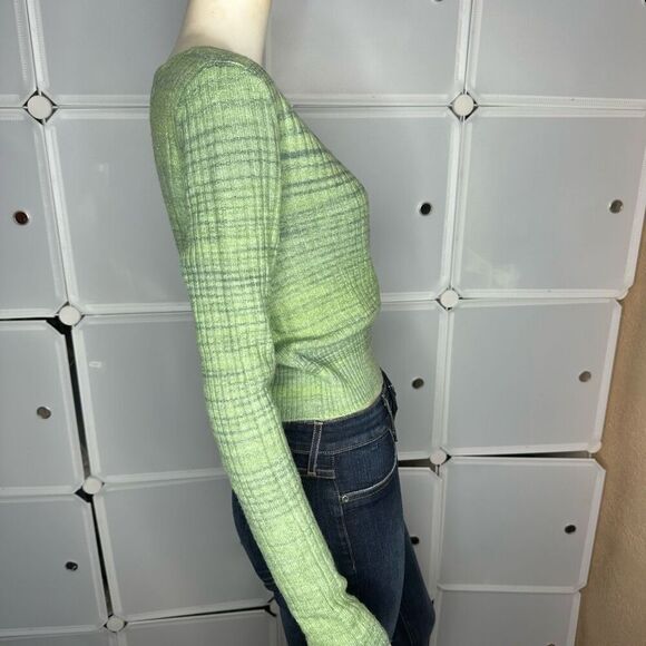 AE American Eagle Wrap Front Sweater Copped Green Size Medium - Picture 10 of 12